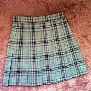 Green Plaid Pleated Mini Skirt with Pockets - Size S